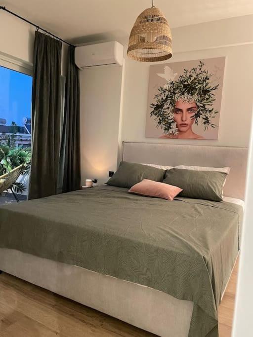 Cozy Apartment Opposite The Beach เอเธนส์ ภายนอก รูปภาพ